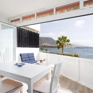 Home2book Seafront Apartamento
